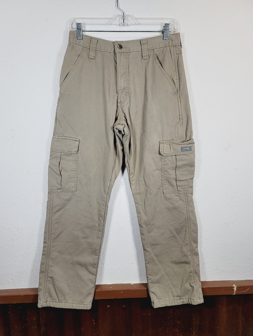 Wrangler Relaxed Fit Cargo Pants - Khaki/Tan, Size 29